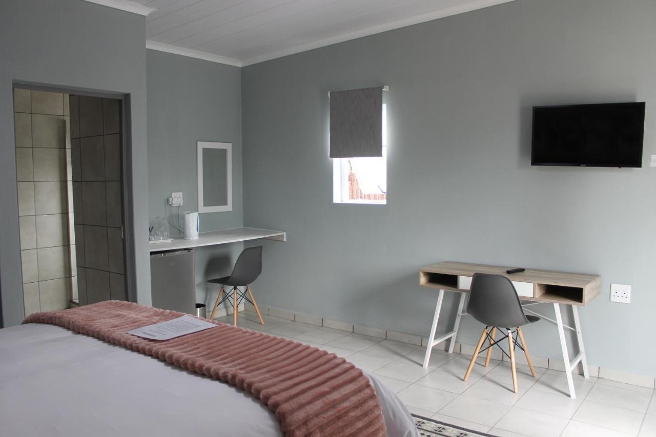 Berry Lane Guesthouse Kroonstad Ngoại thất bức ảnh