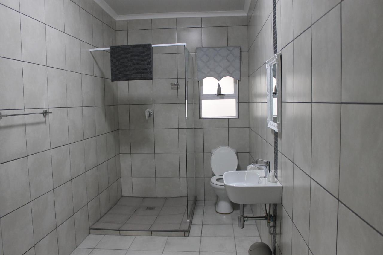 Berry Lane Guesthouse Kroonstad Ngoại thất bức ảnh