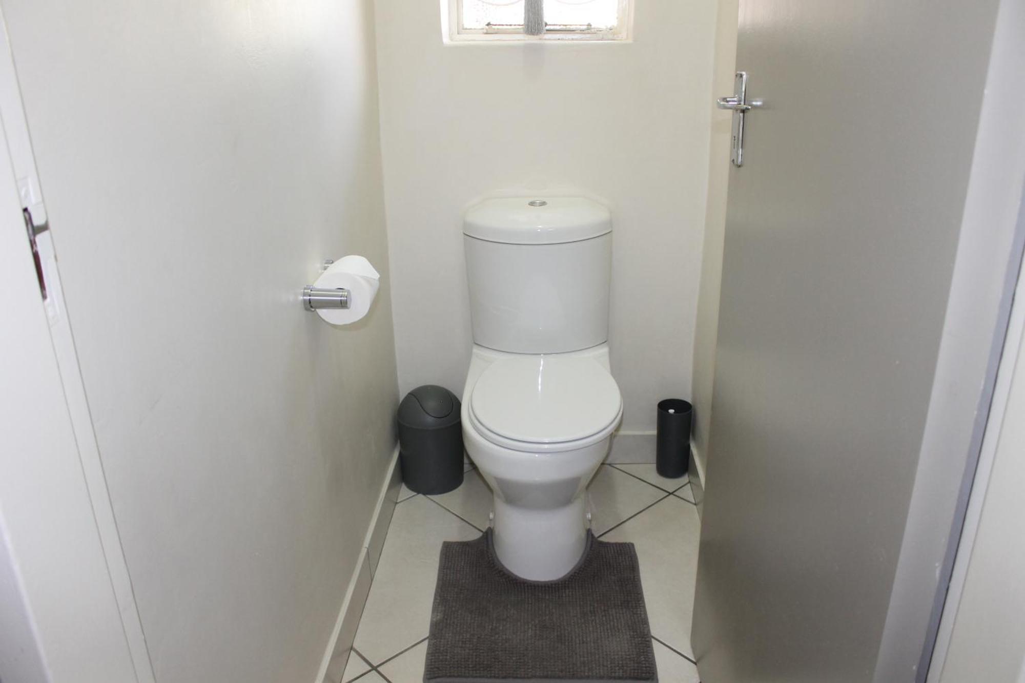 Berry Lane Guesthouse Kroonstad Ngoại thất bức ảnh