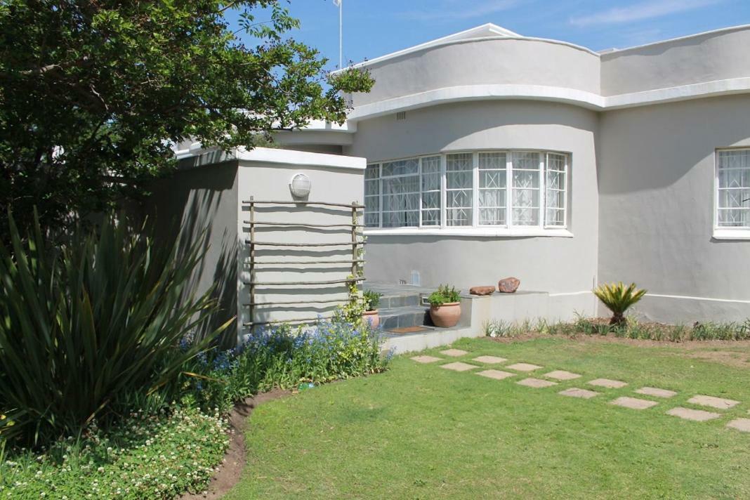 Berry Lane Guesthouse Kroonstad Ngoại thất bức ảnh