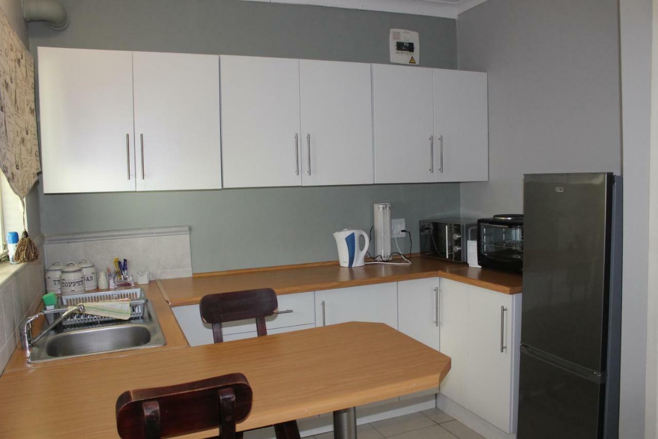 Berry Lane Guesthouse Kroonstad Ngoại thất bức ảnh